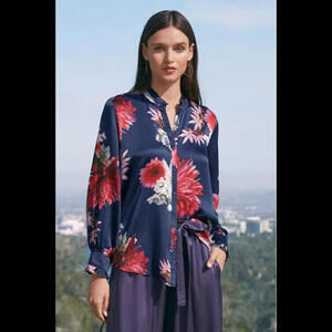 SOLD!! JOHNNY WAS ASTER RUFFLE COLLAR BLOUSE 100% Silk W16122-9 sz L Large Blue